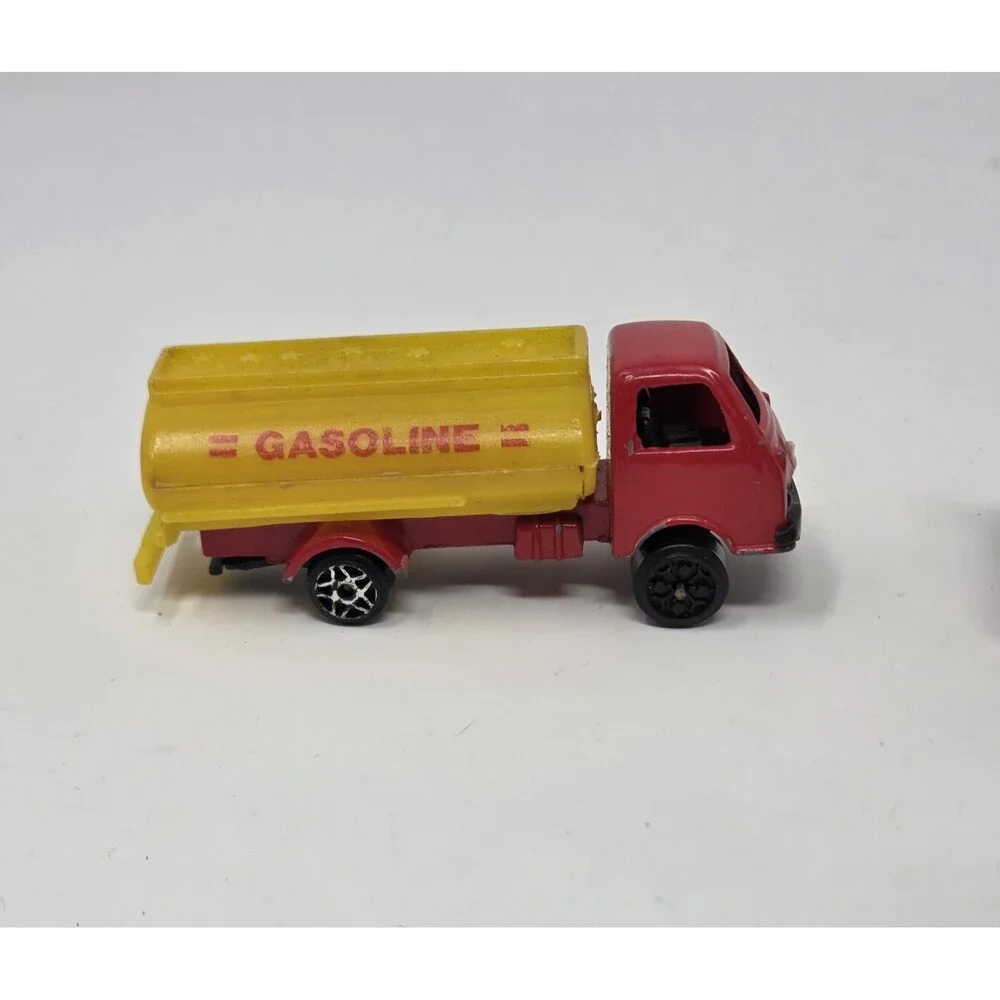 Vintage Motor Force Diecast Truck Lot 4pc Gasoline Milk‎ Refrigeration Cement